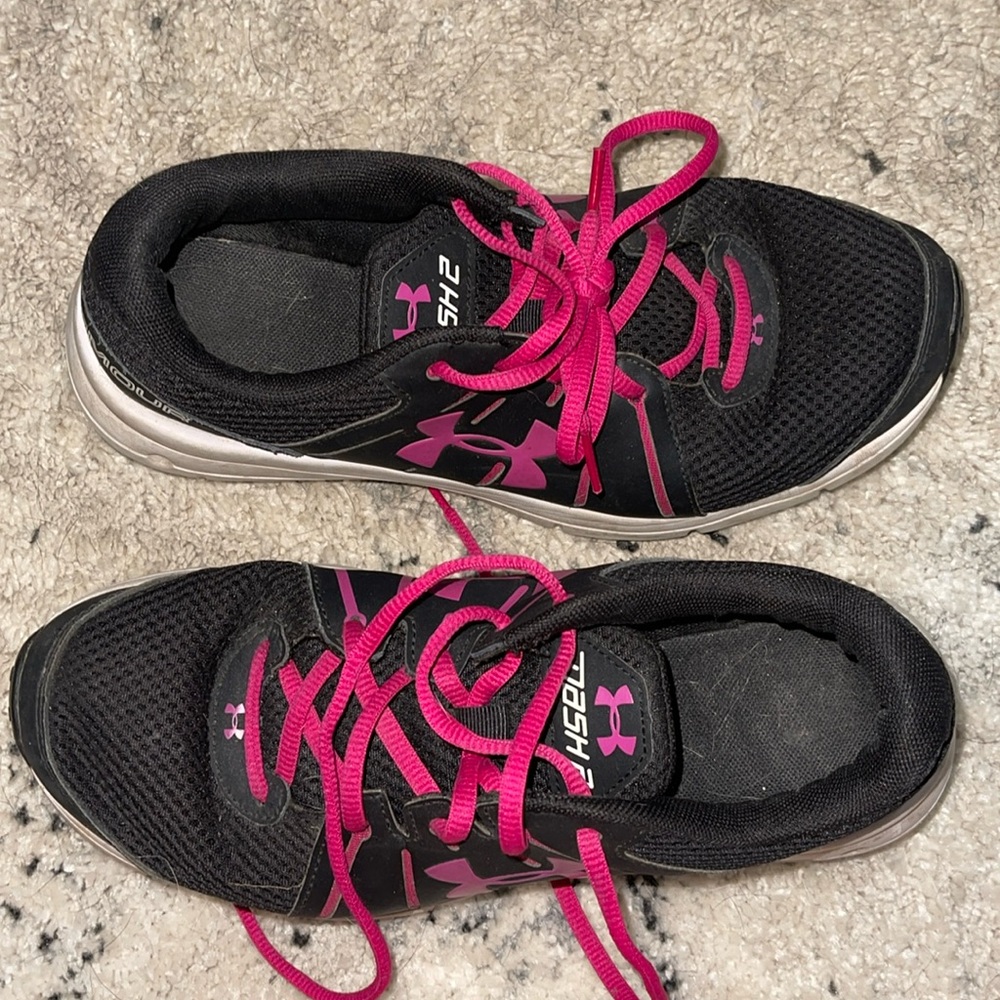 Under Armour Dash 2 — Women’s 8.5